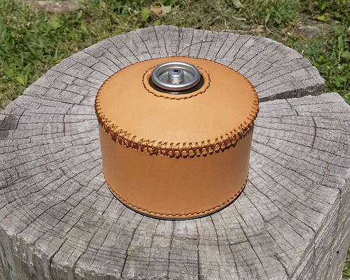 OLD MOUNTAIN OD缶カバー キャメル オールドマウンテンの新作は、キャメルレザーのOD缶カバーと