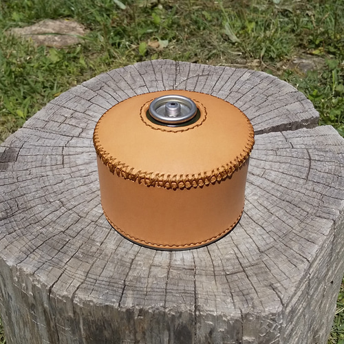 OLD MOUNTAIN OD缶カバー キャメル オールドマウンテンの新作は、キャメルレザーのOD缶カバーと
