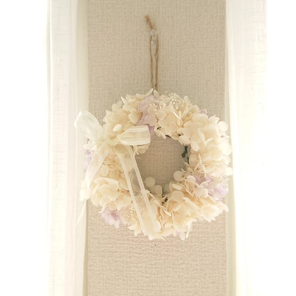 白い紫陽花ふわふわミニリース 5枚目の画像