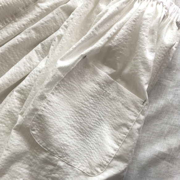 コットンボイルワッシャー　ホワイトスカート　マキシ　総丈89 白　裏地付き　シルバーラメ 7枚目の画像