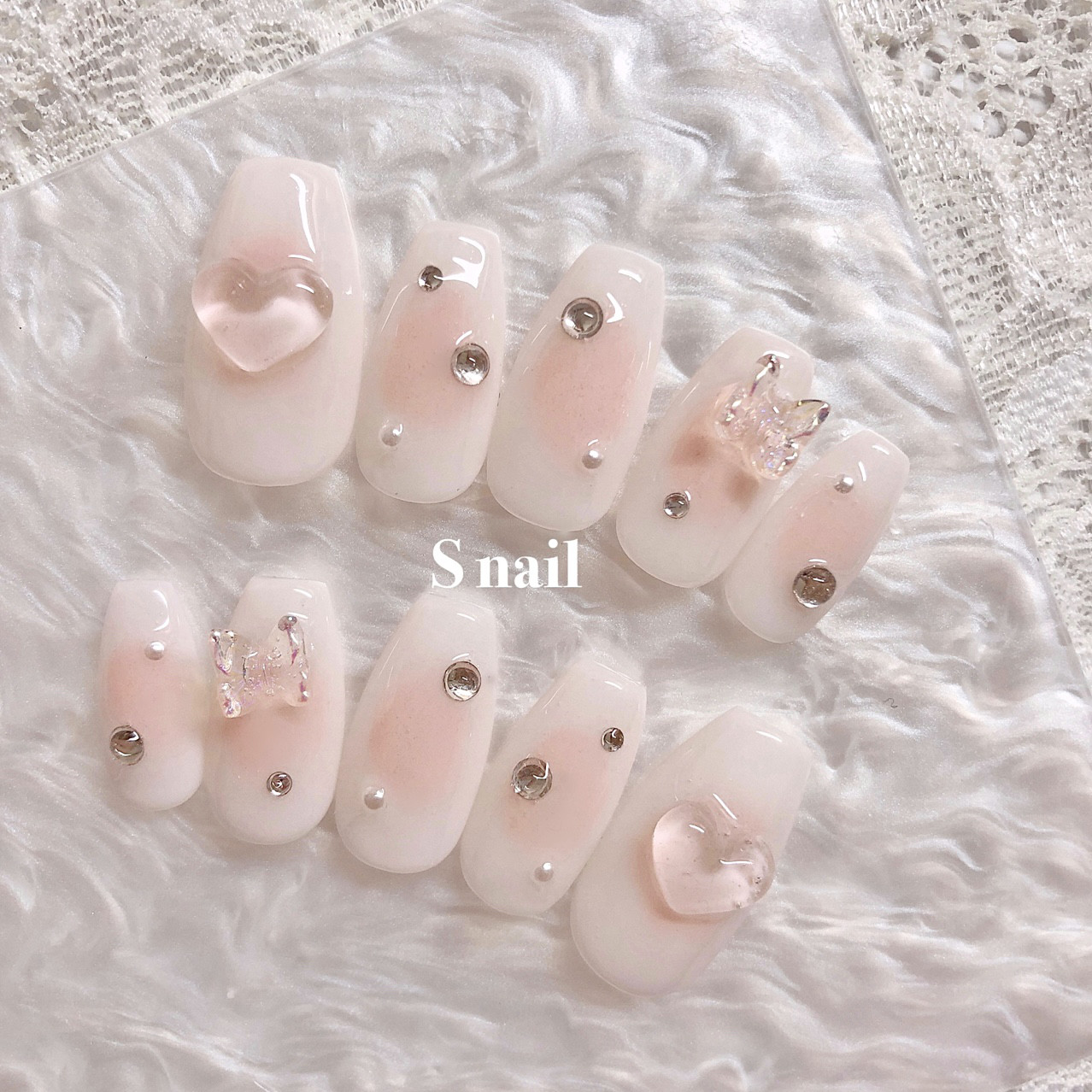 ネイルチップ ワンホンネイル 韓国 ピンク ハート 蝶々 チークネイル  