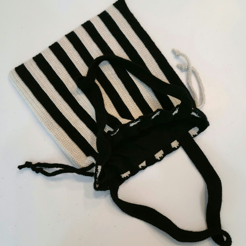 1点のみ】ボーダープリーツニット巾着バッグ 巾着バッグ Lino-M