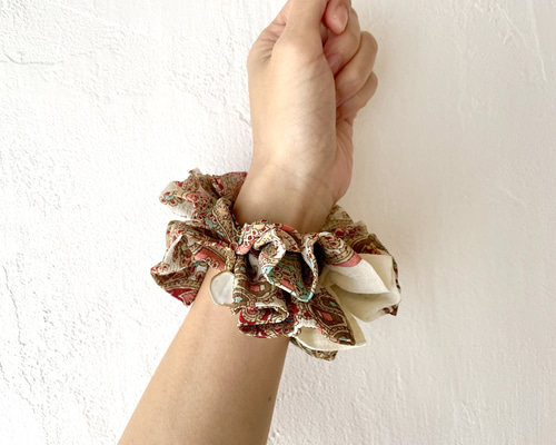 シュシュ チャーム付き シュシュ oto 通販 14082567｜Creema(クリーマ)