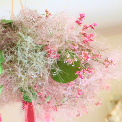【期間限定】6月の旬のお花、スモークツリーとユーカリのフライングリース 5枚目の画像