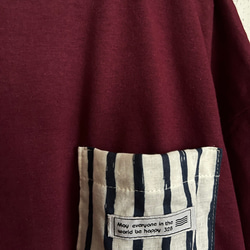 夏ダブルガーゼストライプパッチポケット付きエンジ色cotton100%ロングTシャツ 3枚目の画像