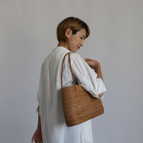 ⁂夏準備ＳＡＬＥ　手編む鞄　アタかごバッグ 三角 トートバッグ 巾着袋　タッセル  着物 和装　Z46A 6枚目の画像