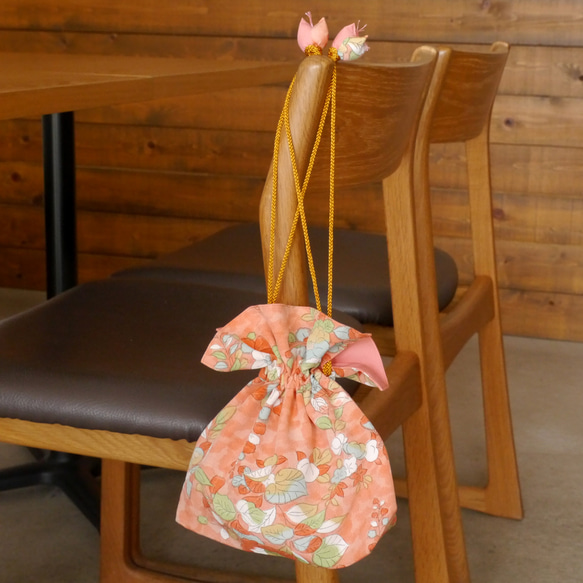 和服絲綢抽繩包帶來幸福 FUGURO 高級山茶花立花中號 第5張的照片
