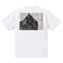 槍ヶ岳 バックプリント Tシャツ ホワイト グレージュ ドライ 吸水速乾 山 登山 迷彩 カモフラージュ柄 2枚目の画像