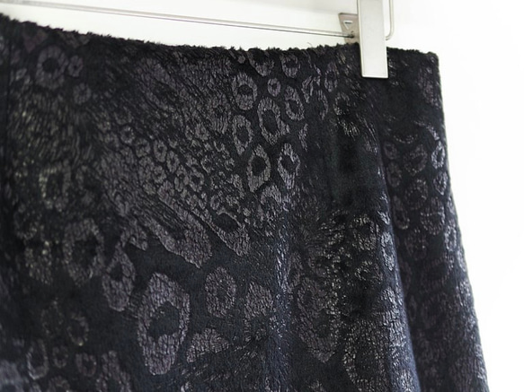 黒と紫のブロンズクラックルレオパードプリントユースログアンティークヴィンテージゴールドベルベットAラインスカートスカートヴィンテ 2枚目の画像