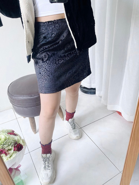 黑紫色燙金裂紋豹紋青春日誌 古董古著金絲 絨A字裙 skirt vintage 第6張的照片