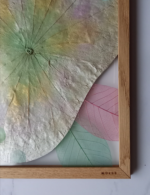 【Creema限定で送料無料!】天然の蓮の葉とギルディング和紙の両面アート！ 癒しのボタニーペインティング 3枚目の画像