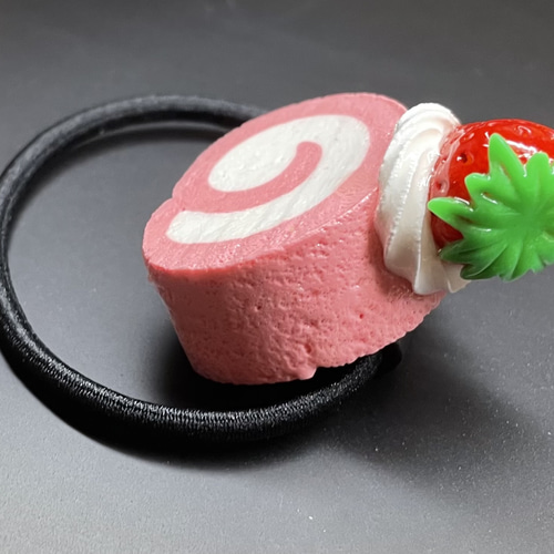 ♡ベアラスク♡ストロベリー　フェイクスイーツ　フェイクフード　チャーム　樹脂粘土 ♡ベアラスク♡ストロベリー フェイクスイーツ フェイクフード