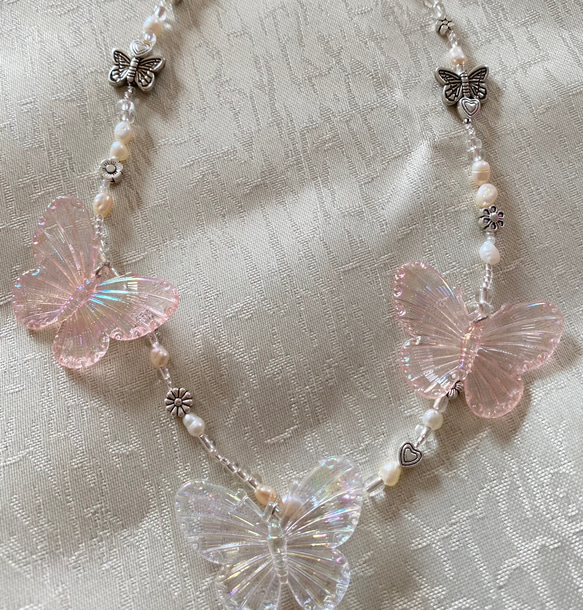butterfly necklace 1枚目の画像