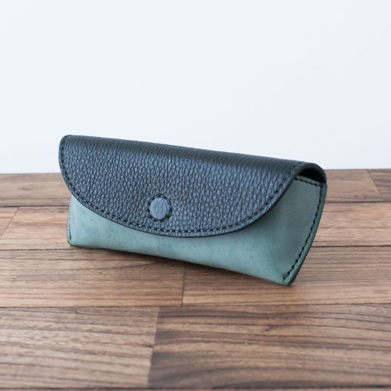 BRIDLE & SOFTメガネケース ／4色 11,715円
