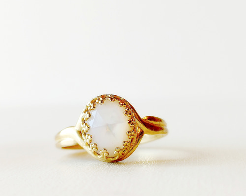 自然古生物学の標本マザーオブパール原石のホームジュエリーの装飾 27d67973ebb4e8039ed0644f074ec7