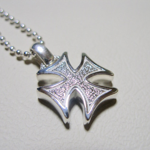 仁尾彫金『プラチナギャラクシーアイアンクロスヘッド』ハンドメイド  