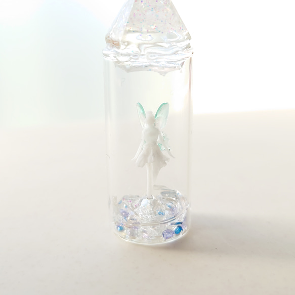 ＊小瓶の中の妖精＊魔法の小瓶2  〜 蝶の羽 2枚目の画像