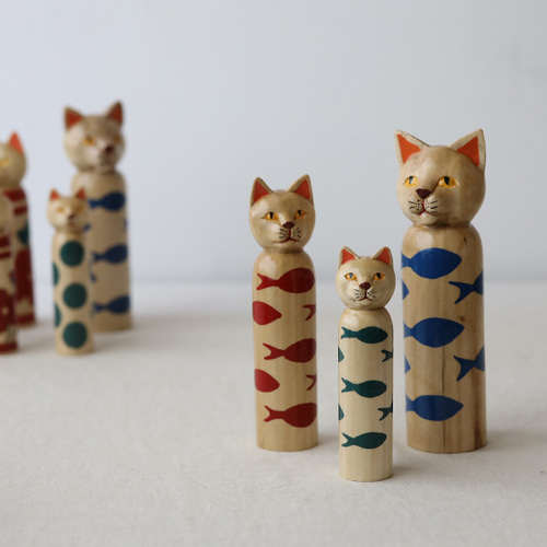ラスト3 夏SALE 猫一家3匹セット 創作こけし 魚模様 ね