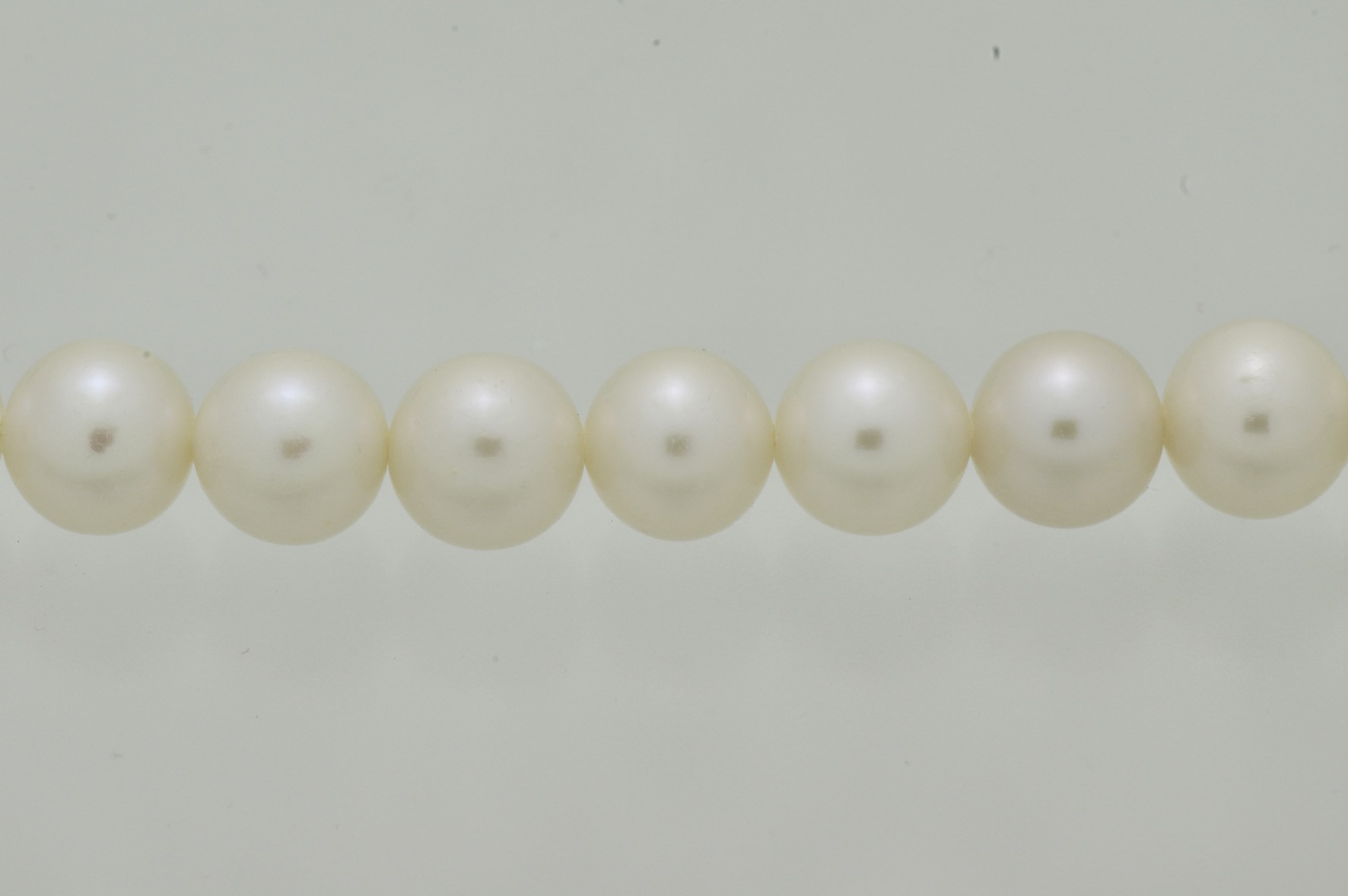 淡水パール　ラウンド(丸型）　ホワイト　7-7.5mm前後　A級品 商品番号1107A