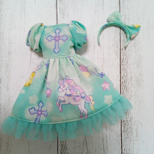 レア】非売品 リカちゃんドレスルーム 水色 弱々しい