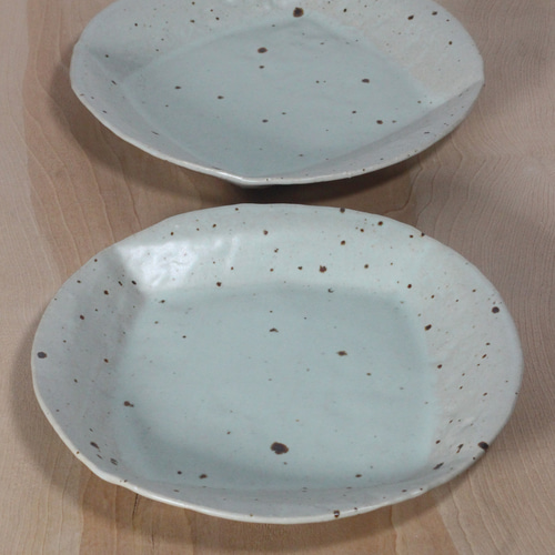 一点物　陶芸　器　和食器 魚器-トットキ-角小皿 | 和風ポップ - 梅陶器
