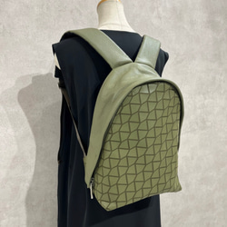 SALE品　backpack緑　大 1枚目の画像