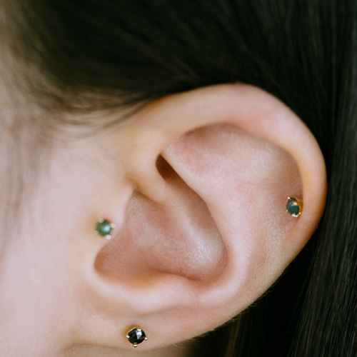 14K金 ゴールド ラフダイヤモンド ヘリックス 軟骨 アンチトラガス