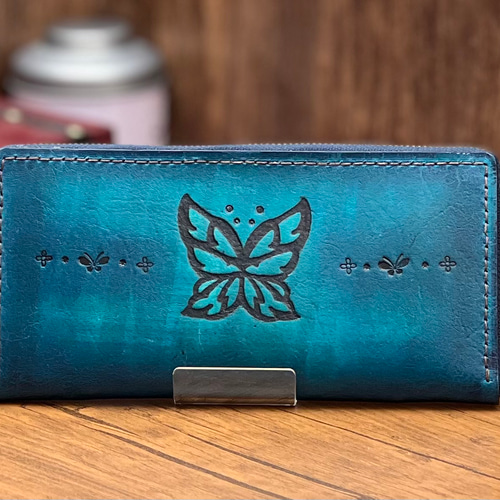 青い蝶々の革製長財布 長財布 HiroicButterfly 通販 14089469｜Creema