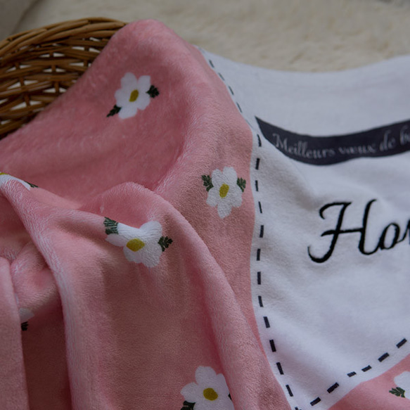 出産祝い 女の子 名前刺繍 名入れ 名前入りブランケット フルール・ピンク 人気・おすすめ｜使いやすい・旅行におすすめ 品質保証 全国発送 日本国内発送・最短翌日お届け