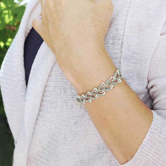 OYA crochet bracelet [RIVIERE] Beige & Silver 第4張的照片