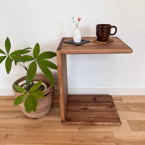 【すべての角が丸い】　国産杉の無垢材　子供椅子と机のセット　キッズチェア　子供机 全ての角が丸い】成長に合わせて使える子供椅子＆机セット 国産杉の