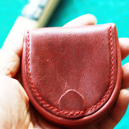 新品 正規品!!  コンパクト本革馬蹄型コインケース 財布 小銭入れ メンズ 小物
