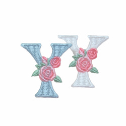 薔薇とイニシャル　刺しゅうワッペン（ミントブルー）２枚セット　アイロン接着 10枚目の画像