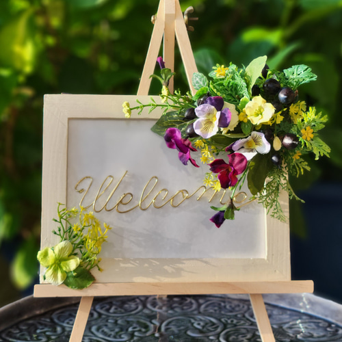 ビオラ と ベリー の ウェルカムボード ( 写真立て ・ 表札 にもなる