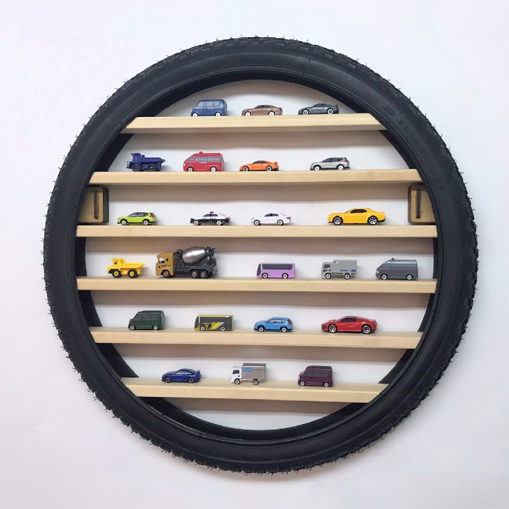 ウォールシェルフ　ディスプレイ　壁掛け　棚　自転車　タイヤ使用　ミニカー収納など ウォールシェルフ　ディスプレイ　壁掛け　棚　自転車　タイヤ使用　ミニカー収納など