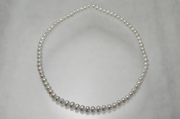 淡水パール　ポテト(少し扁平な丸型）エッグ ホワイト 5-6mm AB級品 商品番号2105AB 4枚目の画像