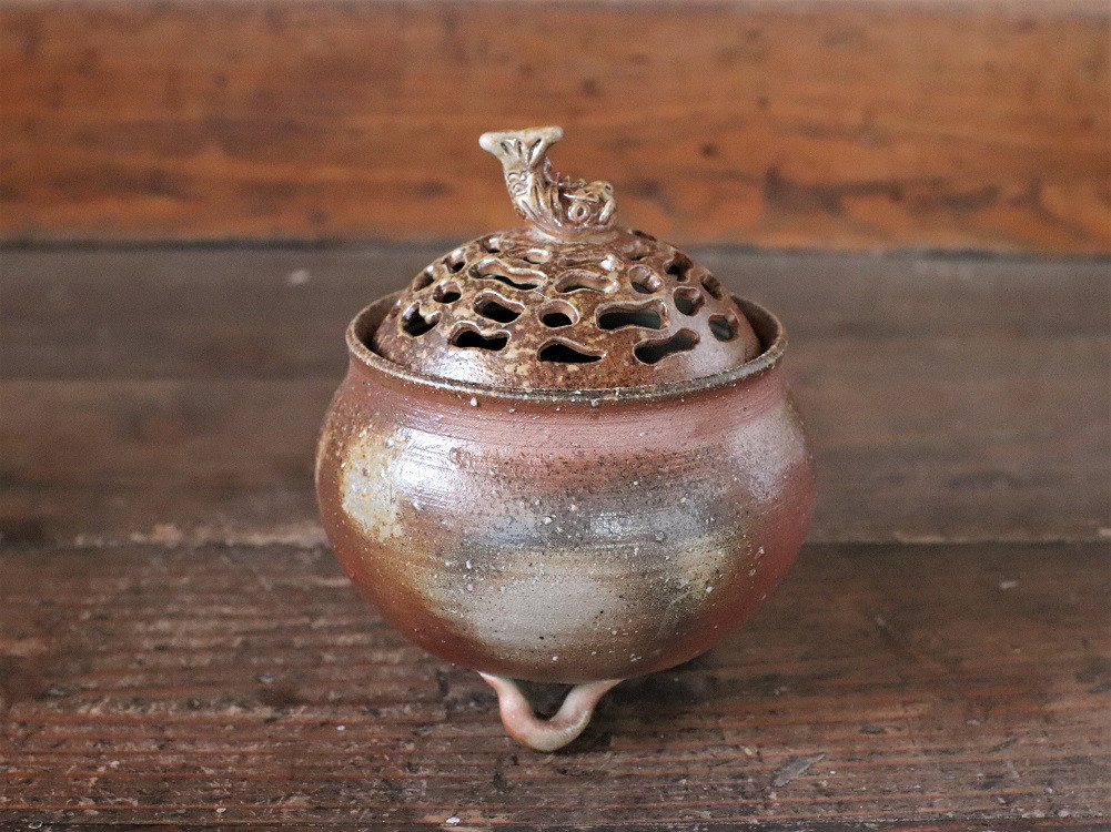 虎)の香炉 瓦・備前焼