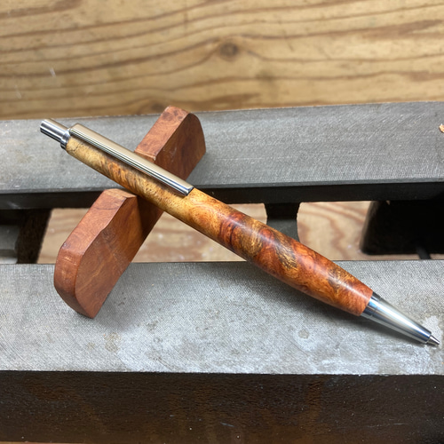 クラフトエー本花梨瘤紅白シャープペンシル 津田 明 on X: 