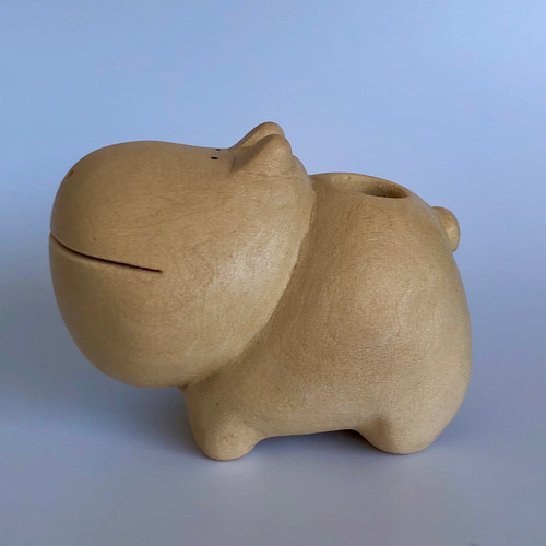 メモをくわえる木彫りのカバちゃん（ペン立て仕様） その他雑貨