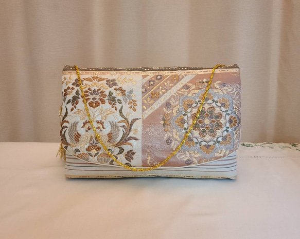 Creema限定♡母の日】刺繍和風模様シルク着物帯リメイク2waysクラッチ 