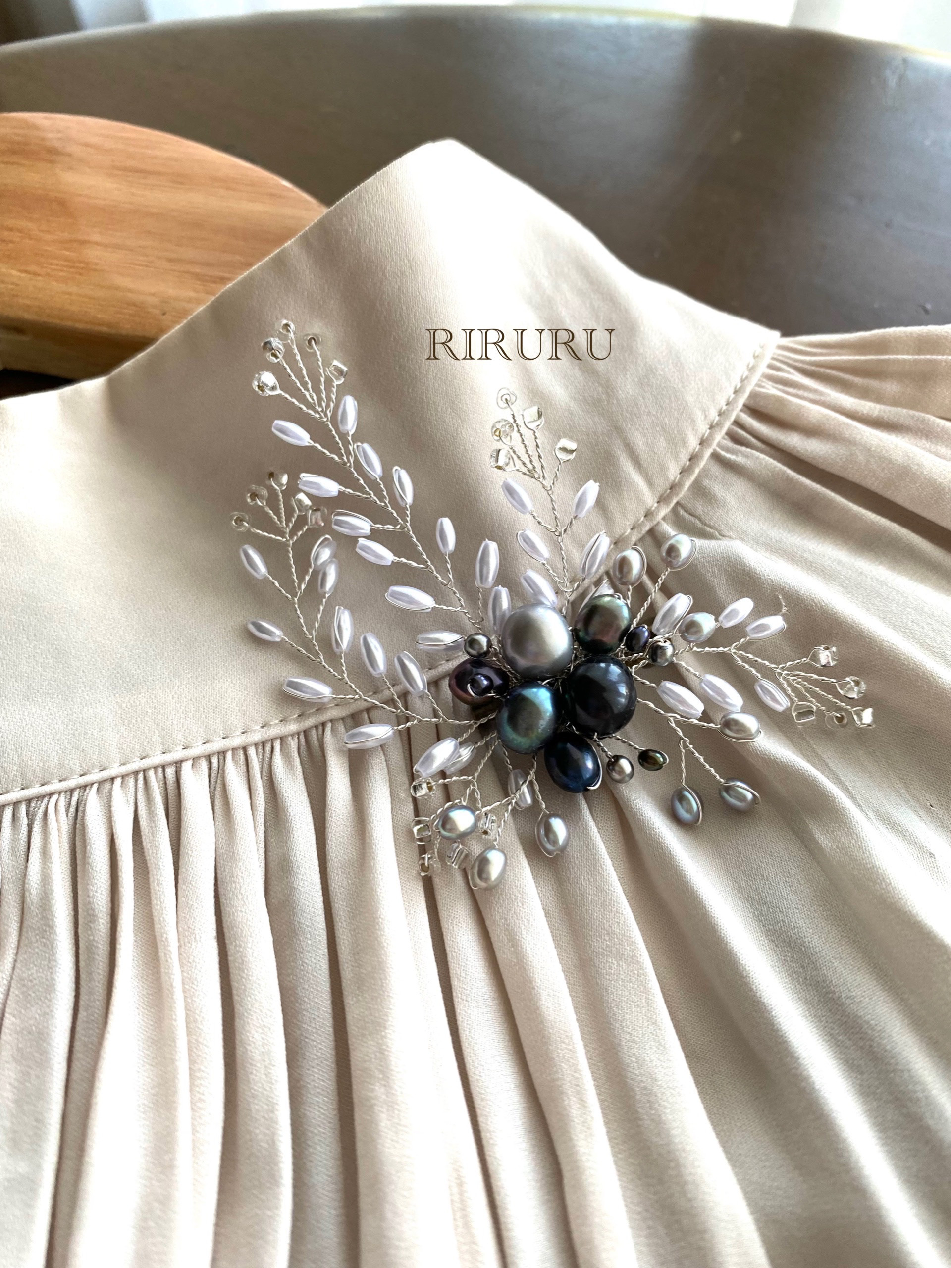 ブラックパールの華やか小枝ブローチ(M)シルバー〈受注制作〉フォーマル、卒業式、入学式、結婚式、贈り物