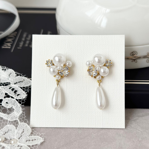 クリスタル ビジュー 揺れる 雫 パール ピアス イヤリング