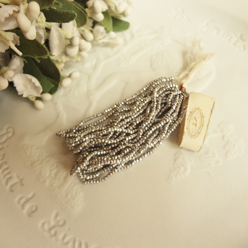 フランス ヴィンテージシード（メタル）ビーズ 極小カット・メタル  