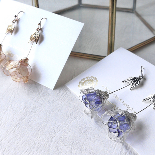 幻想華】バイカラーの薔薇ピアス/イヤリング ピアス（フック