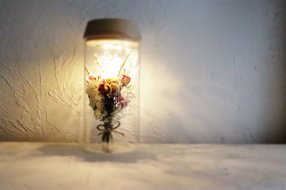 fleur message「お名前のイメージから束ねた花束」ガラス瓶の光る植物標本(直径8cm×高さ17.5㎝) 5枚目の画像