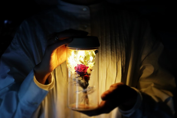 fleur message「お名前のイメージから束ねた花束」ガラス瓶の光る植物標本(直径8cm×高さ17.5㎝) 8枚目の画像