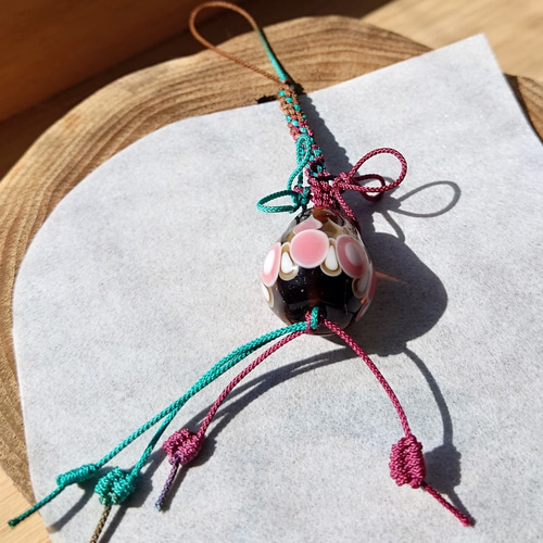 雫の世界 とんぼ玉 根付 ガラス 帯飾り 赤銅色 和装小物（帯・半襟