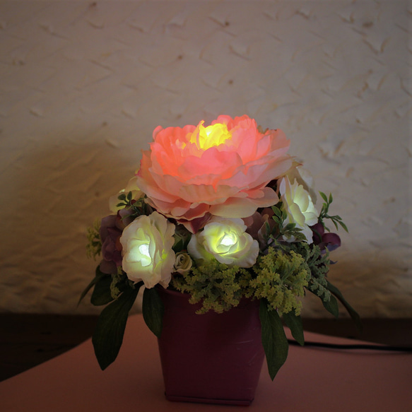 レインボーカラーに光る花 光のハーモニー 女性 誕生日 記念日 結婚祝い 無料ラッピング 5枚目の画像