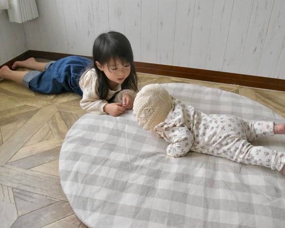 《出産祝い/名入れ》イブル リーフ刺繡 ベビーマット お昼寝布団  プレイマット キルティング Ivory 18枚目の画像