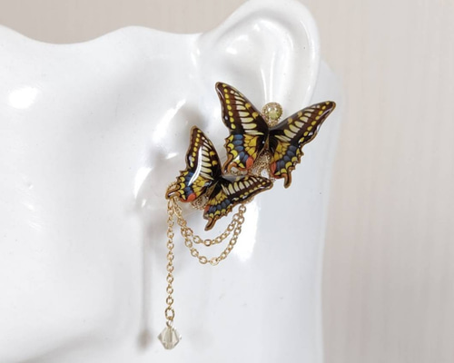 706】蝶々のチャーム／アゲハ蝶